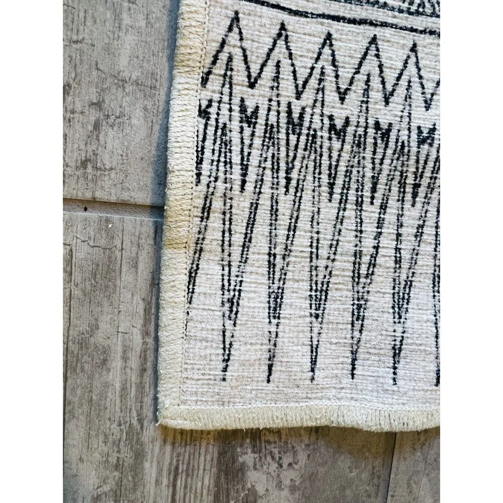RUGGABLE Washable Runner 7' x 2.5' & Classic Rug Pad Pet Child Friendly Herdanza